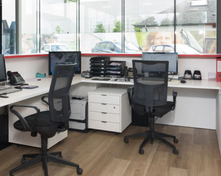 Winkel- en kantoorinrichting | Dex garage 